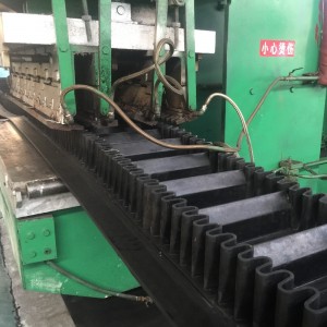 Corrugated Sidewall Conveyor Belt